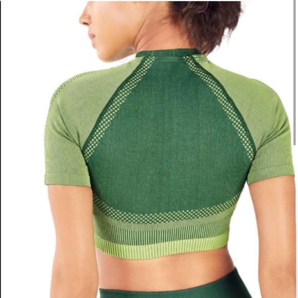 NWT Fabletics Jessie Seamless Crop Top - Picture 2 of 9